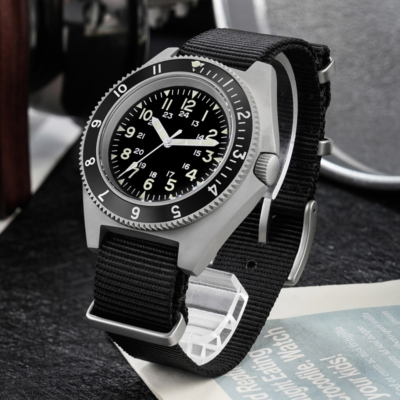 Watchdives WD1972 Reloj de cua - Accessories With Watch reseña y precio